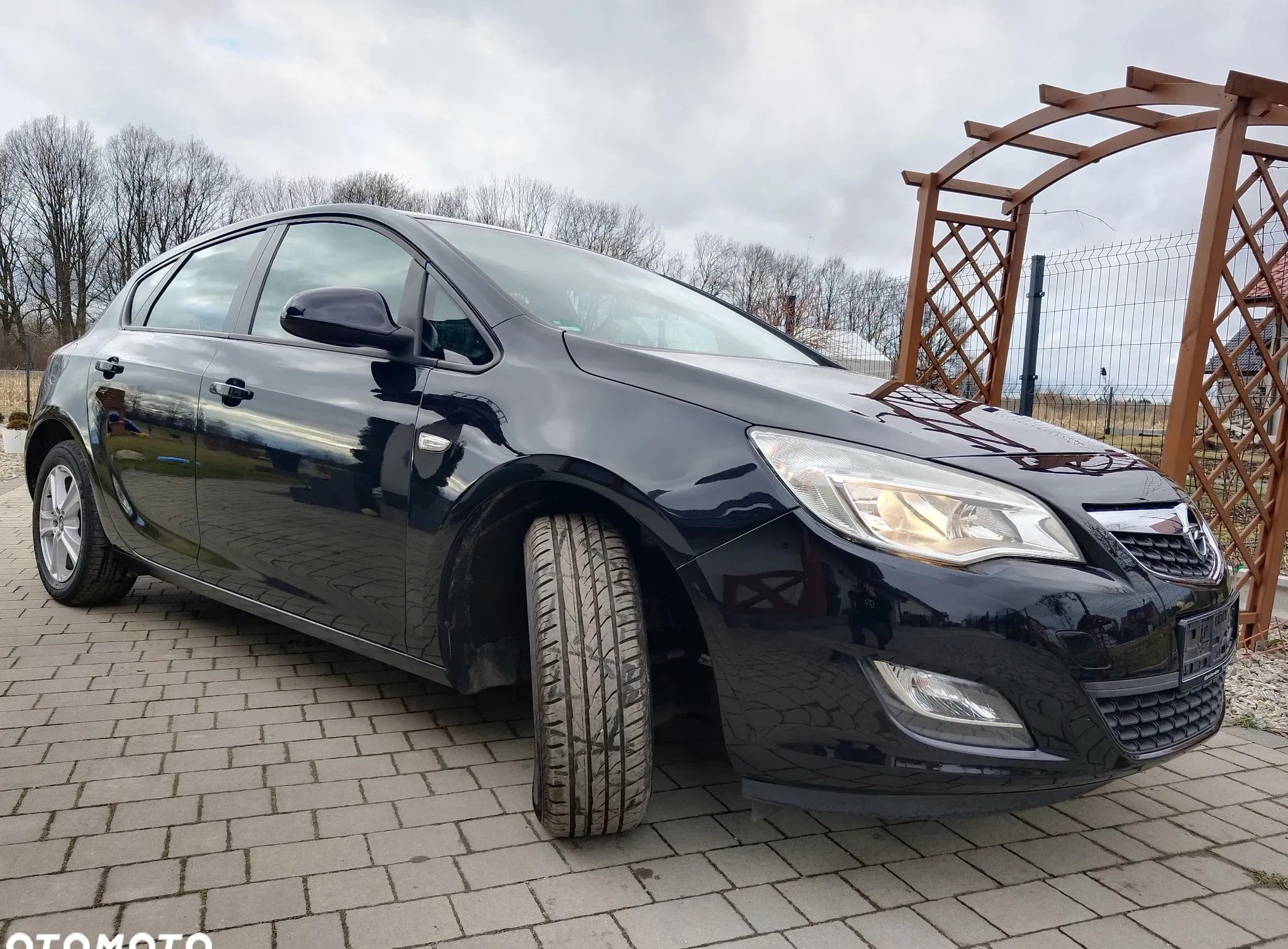 Opel Astra cena 23900 przebieg: 151000, rok produkcji 2010 z Praszka małe 436